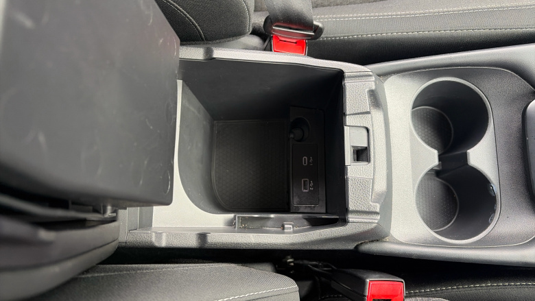 Nissan Qashqai 1.3 DiG-T MH N-Connecta 5dr Petrol Hatchback